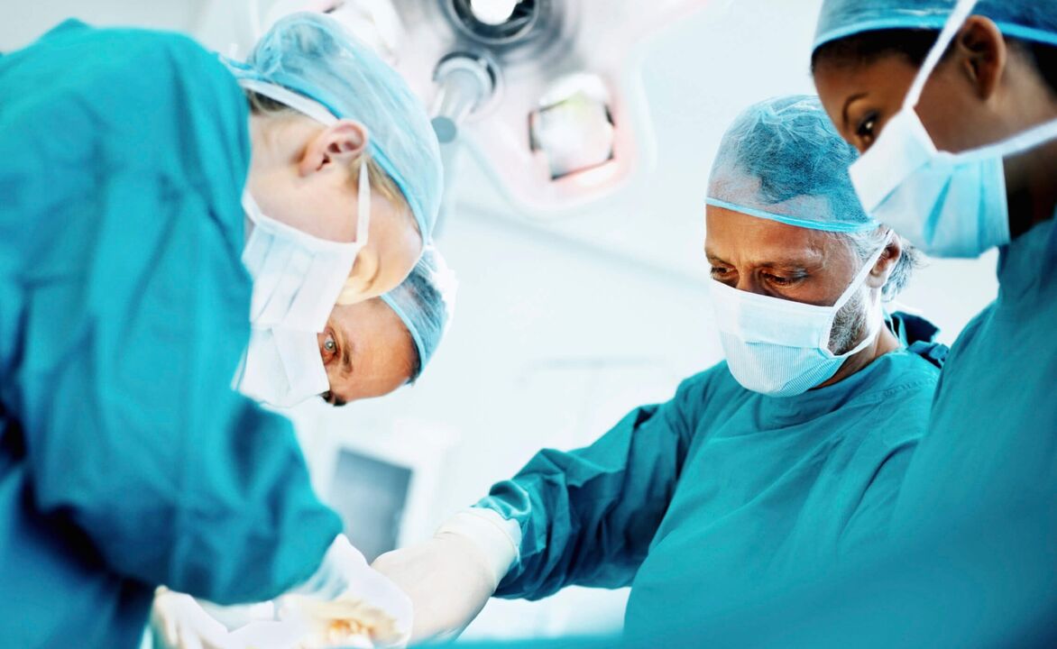 Վիրաբույժների կողմից առնանդամի մեծացման գործընթացը վիրահատության միջոցով