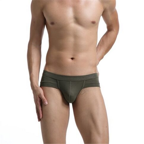 գեղեցիկ տղամարդու իրան